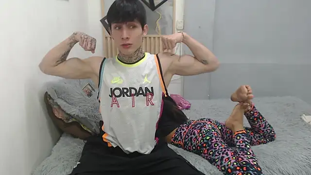 naty 18 online show from April 30, 5:36 am