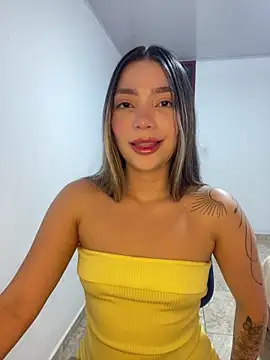 Snapshot of Catalina_bel chatting on June 11, 3:15 am Catalina bel online show from June 11, 3:15 am