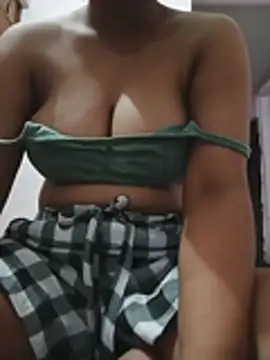 Snapshot of Princess_Kivara chatting on July 16, 5:52 pm Princess Kivara online show from July 16, 5:52 pm