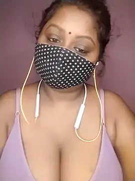 Snapshot of Tamil-Dhara chatting on May 4, 9:55 pm Tamil-Dhara online show from May 4, 9:55 pm