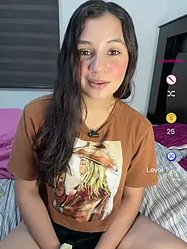 Snapshot of Colochitapupy chatting on May 14, 2:18 am Colochitapupy online show from May 14, 2:18 am