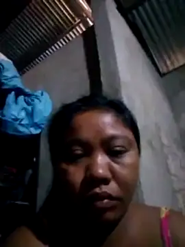 Snapshot of PinayCherry chatting on April 9, 10:15 pm PinayCherry online show from April 9, 10:15 pm