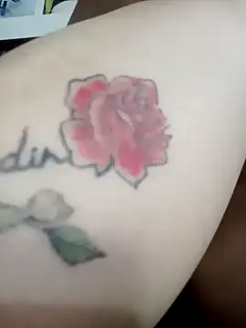     Singlemom     online show from March 28, 3:28 am