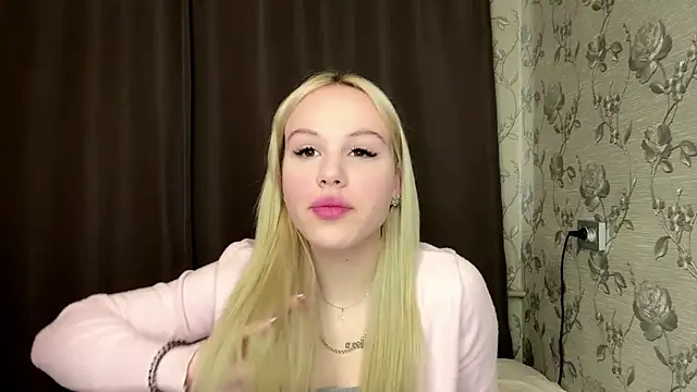 FrediaAlbritton online show from March 26, 10:21 am