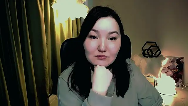 Snapshot of CamilaMartiez chatting on April 23, 12:51 pm CamilaMartiez online show from April 23, 12:51 pm