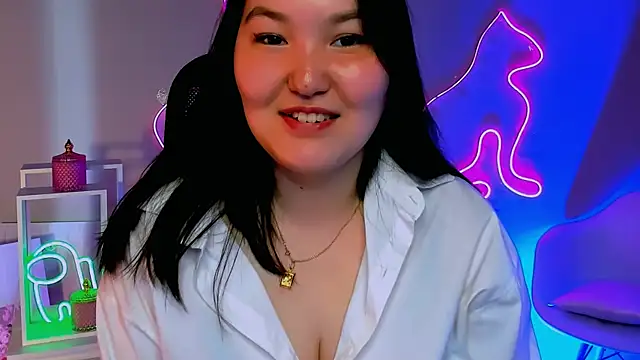 Snapshot of CamilaMartiez chatting on May 14, 12:34 pm CamilaMartiez online show from May 14, 12:34 pm