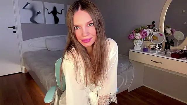 OdetteTrentinella online show from May 9, 6:07 am