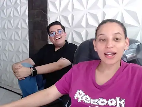 Snapshot of Julia_Bliss chatting on May 20, 5:08 pm Julia Bliss online show from May 20, 5:08 pm