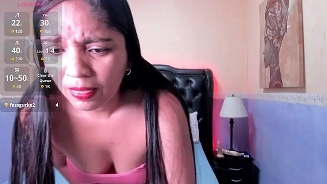 Snapshot of Julia_Bliss chatting on May 22, 1:39 pm Julia Bliss online show from May 22, 1:39 pm