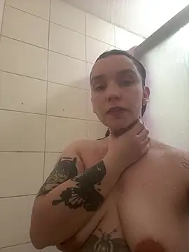 Snapshot of BestBrazilianGirlfriend chatting on June 20, 6:11 pm BestBrazilianGirlfriend online show from June 20, 6:11 pm