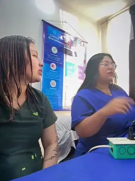 Snapshot of velen_09 chatting on June 20, 11:13 am velen 09 online show from June 20, 11:13 am
