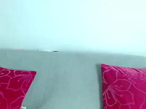 Violet Donell online show from April 14, 4:24 pm