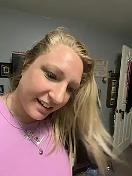 sweetkacibaby online show from May 15, 3:19 pm