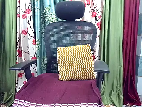Snapshot of Apki_Nisha chatting on June 15, 3:42 am Apki Nisha online show from June 15, 3:42 am