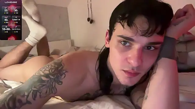 palm1stry online show from April 26, 3:04 am
