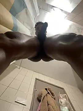 Snapshot of melreydelmambo chatting on March 29, 12:32 am melreydelmambo online show from March 29, 12:32 am