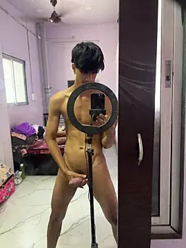 adihaveabigdick online show from April 10, 6:29 am