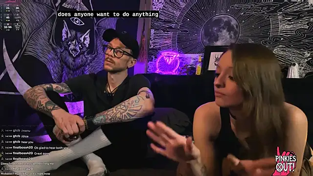 Snapshot of webzandkordz chatting on July 15, 7:46 am webzandkordz online show from July 15, 7:46 am