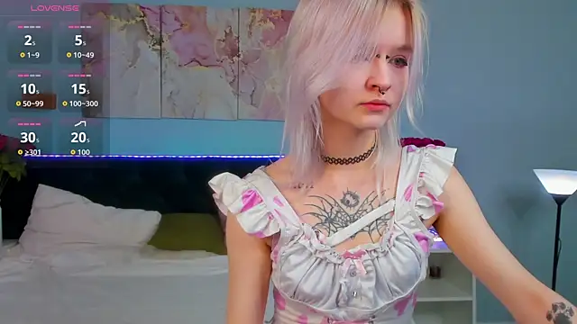 Mary Wester online show from April 2, 11:13 pm