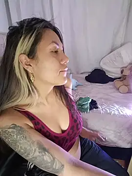 CharlottLee online show from April 22, 1:19 am