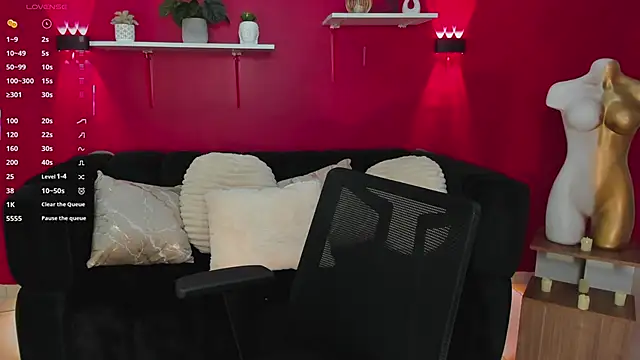 Sofia Velvetx online show from April 24, 1:13 pm