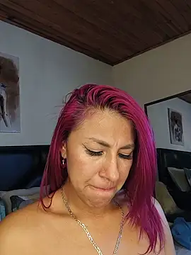 Snapshot of tatianabelli chatting on June 14, 2:24 am tatianabelli online show from June 14, 2:24 am