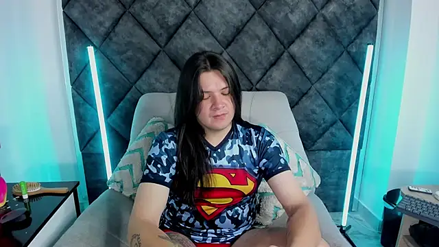 MatthewDavis  online show from April 29, 11:58 am