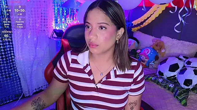 ZaraBlazze  online show from June 15, 1:13 pm