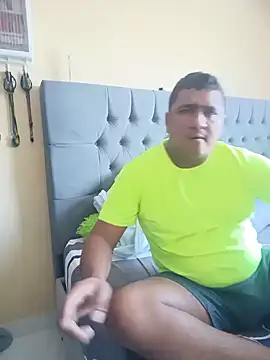 Snapshot of luis20212 chatting on June 27, 5:07 pm luis20212 online show from June 27, 5:07 pm