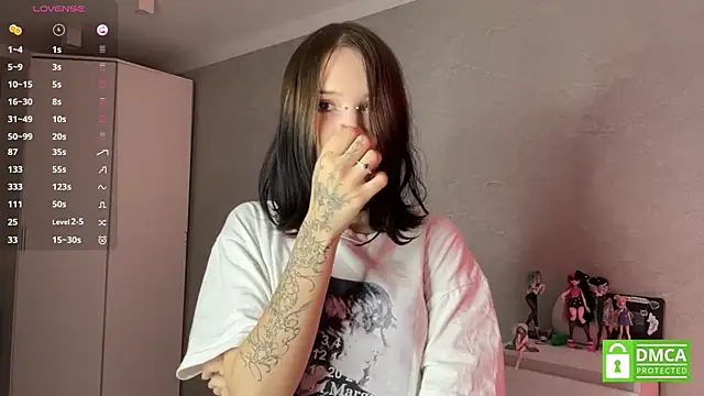 AmeliaMiotii online show from May 2, 11:04 am