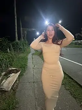 Snapshot of Debby_ryann chatting on May 16, 5:15 am Debby ryann online show from May 16, 5:15 am
