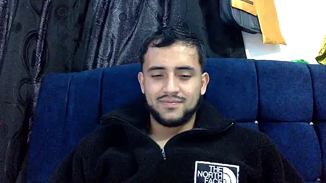 Snapshot of derek_smiith chatting on May 12, 10:29 pm derek smiith online show from May 12, 10:29 pm