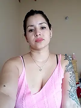 Snapshot of Busty_lorena chatting on April 12, 5:51 pm Busty lorena online show from April 12, 5:51 pm