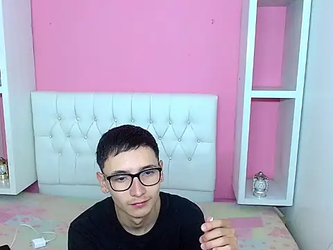 23alana online show from May 5, 3:14 am