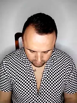 Snapshot of DanilloMystic chatting on March 30, 5:52 am DanilloMystic online show from March 30, 5:52 am