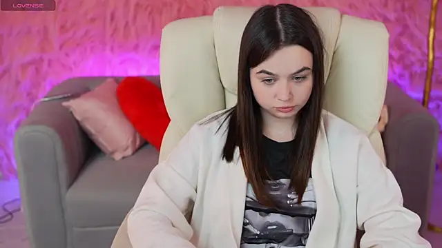 LeslyPeach  online show from March 27, 2:17 pm