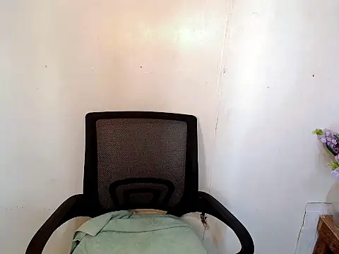 lulueraxxxx online show from April 22, 10:39 am