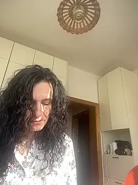 StellaMia263 online show from May 18, 5:46 am