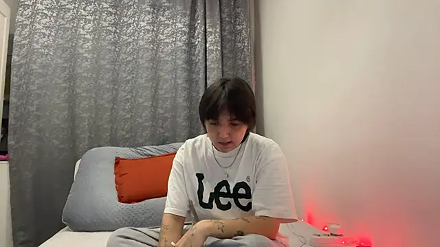 Malleq online show from March 31, 3:01 pm