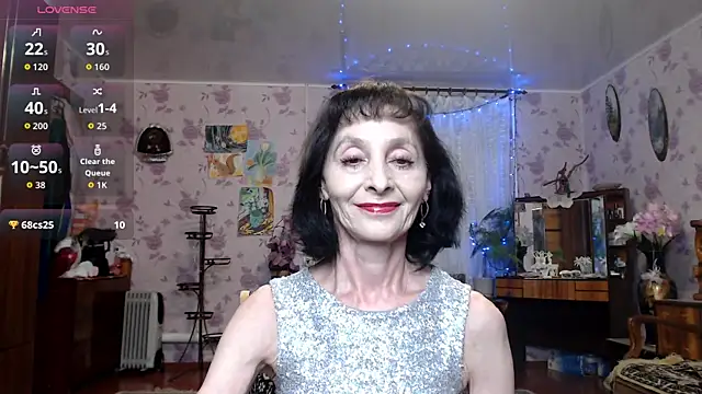 Snapshot of Shooting-Star- chatting on April 14, 5:41 pm Shooting-Star- online show from April 14, 5:41 pm