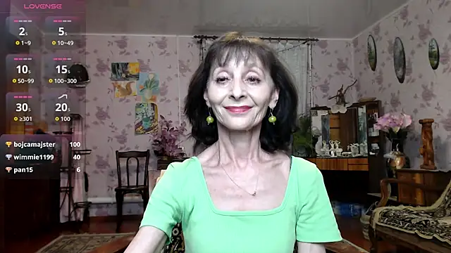 Snapshot of Shooting-Star- chatting on April 30, 9:08 pm Shooting-Star- online show from April 30, 9:08 pm