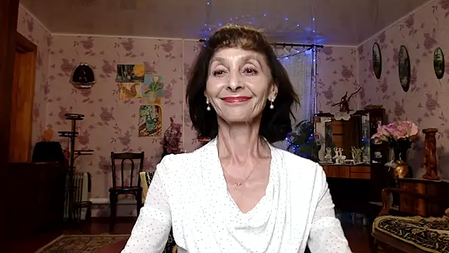 Snapshot of Shooting-Star- chatting on May 14, 6:37 pm Shooting-Star- online show from May 14, 6:37 pm