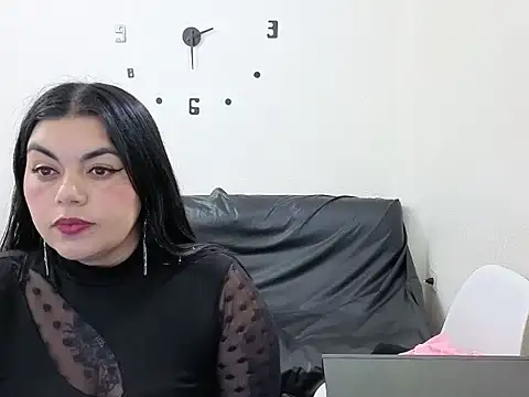 Snapshot of Karla_greenn chatting on July 16, 7:42 pm Karla greenn online show from July 16, 7:42 pm