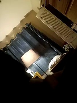 Snapshot of bbcjames555 chatting on March 27, 9:36 pm bbcjames555 online show from March 27, 9:36 pm