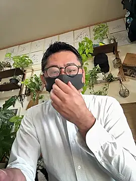 Snapshot of RYUICHI_1919 chatting on May 10, 9:20 pm RYUICHI 1919 online show from May 10, 9:20 pm