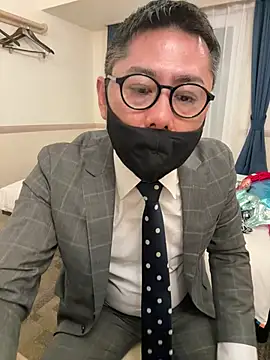 Snapshot of RYUICHI_1919 chatting on May 29, 11:19 am RYUICHI 1919 online show from May 29, 11:19 am