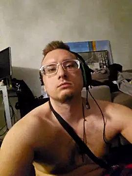 DrakohThree06 online show from March 28, 2:22 am