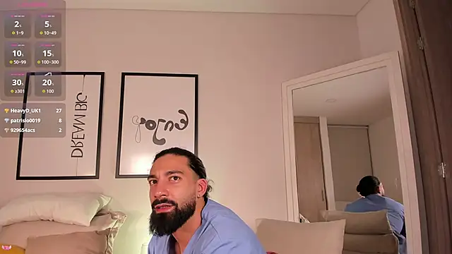 Snapshot of Max_strong01 chatting on May 16, 12:40 am Max strong01 online show from May 16, 12:40 am