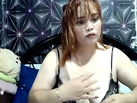 Snapshot of Hugeboobies69 chatting on July 13, 2:42 pm Hugeboobies69 online show from July 13, 2:42 pm