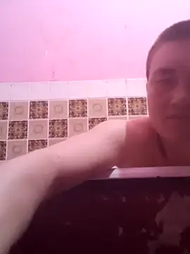 AlyssaAnq online show from April 22, 1:45 pm